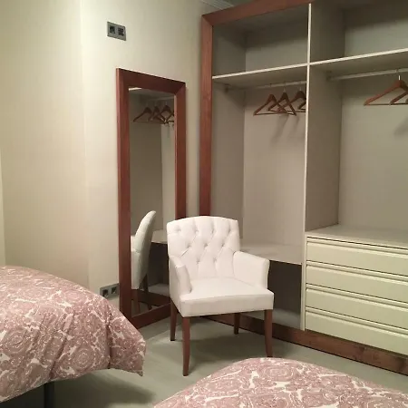 뉴 아파트먼트 아파트 론다